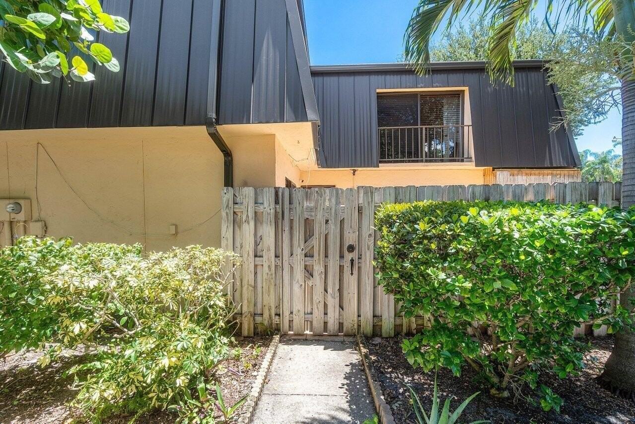 2453 Waterside Drive - Photo 6 of 28