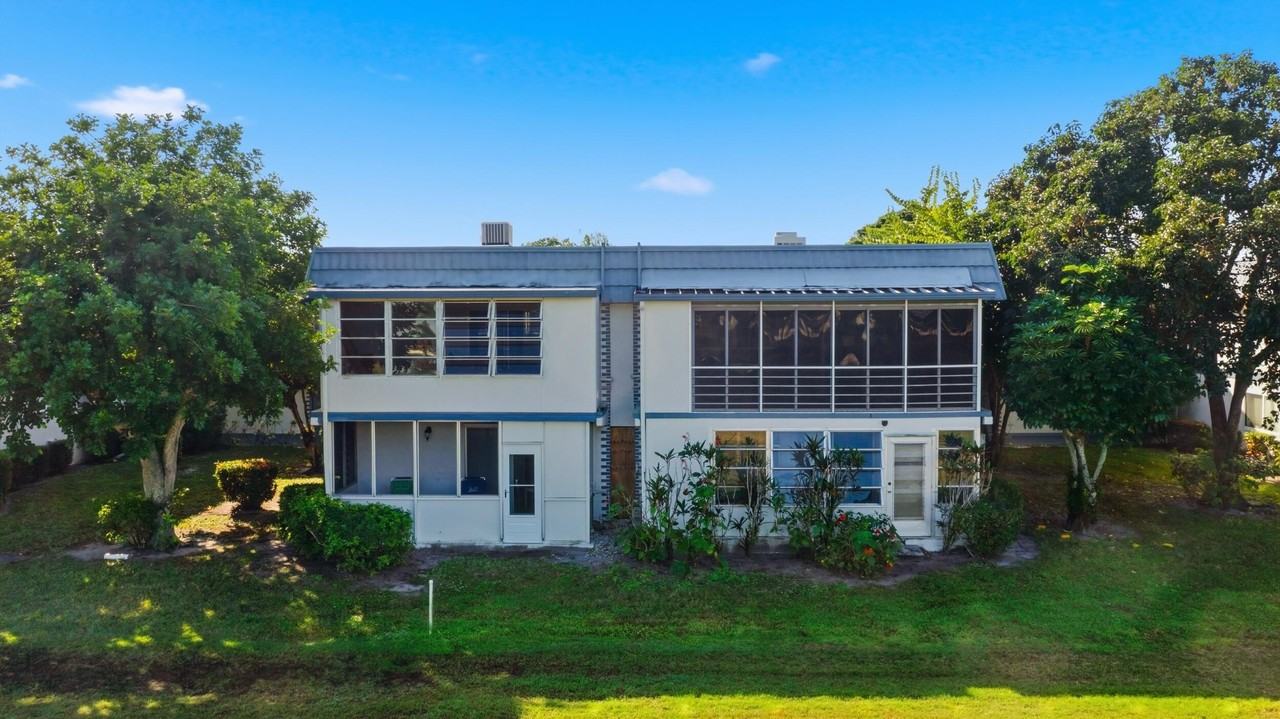 374 Tuscany Lane #G - Photo 4 of 22