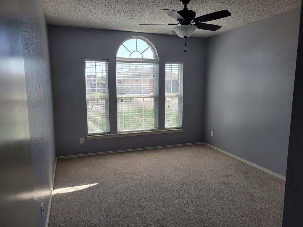 1225 George Ln - Photo 3 of 10