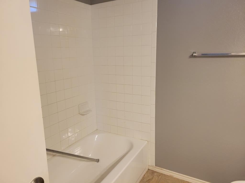 1225 George Ln - Photo 5 of 10