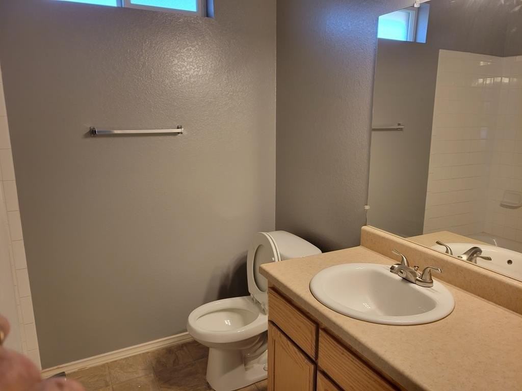 1225 George Ln - Photo 6 of 10