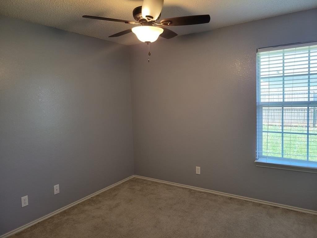 1225 George Ln - Photo 7 of 10