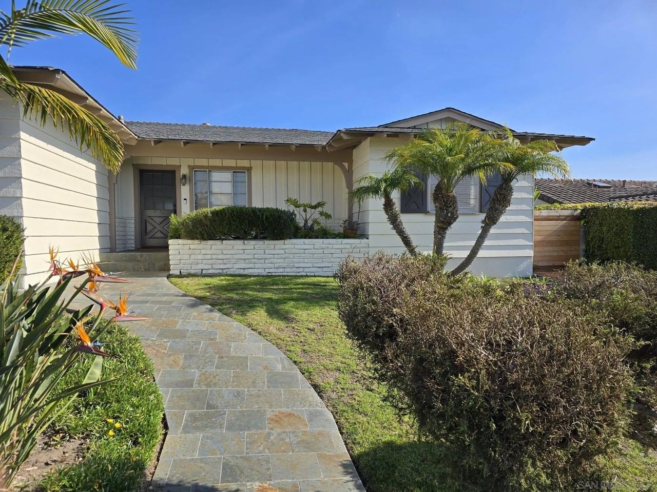 5531 Ladybird Ln - Photo 4 of 46