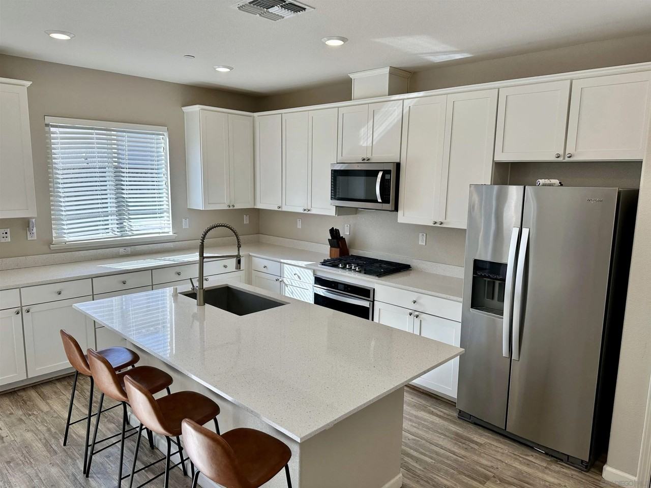 5517 Kennedy Place - Photo 3 of 15