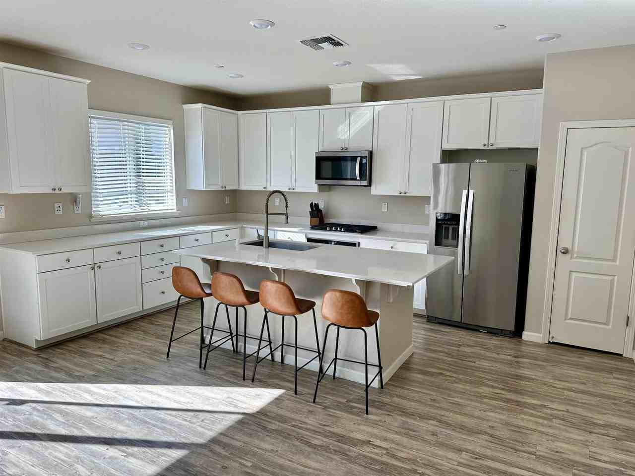 5517 Kennedy Place - Photo 5 of 15