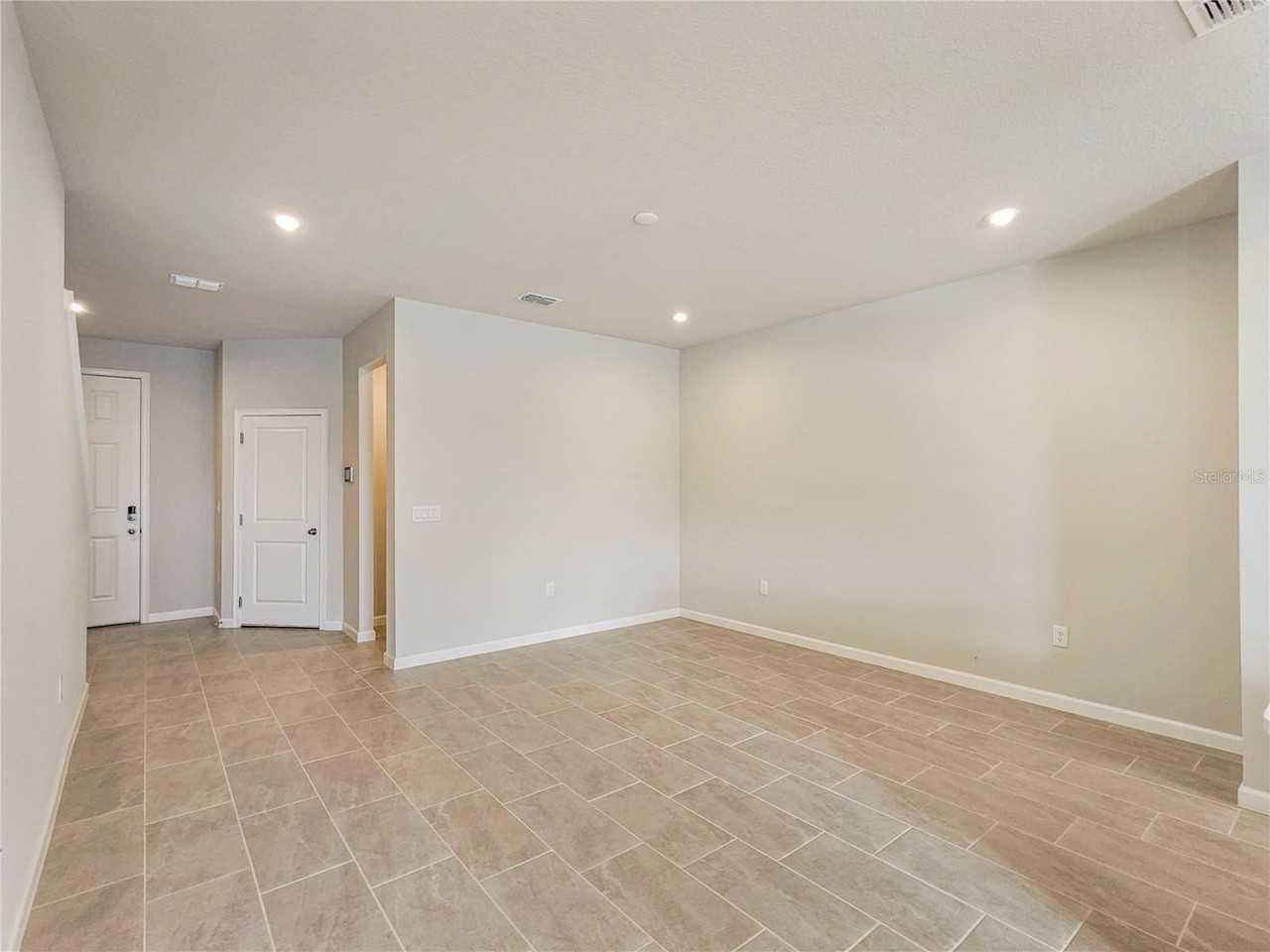 11977 Sky Acres Ter #637-93 - Photo 5 of 39