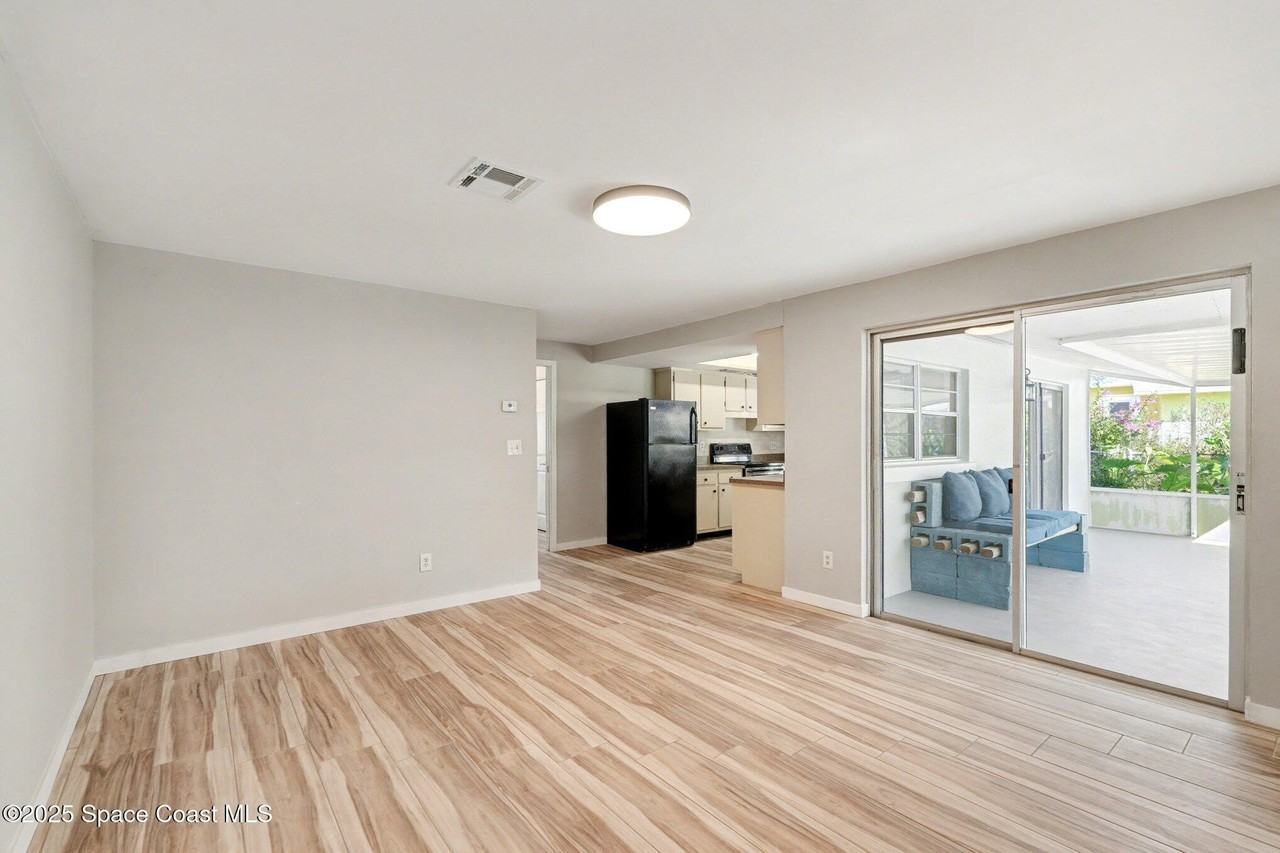 2319 Snead Court - Photo 2 of 15