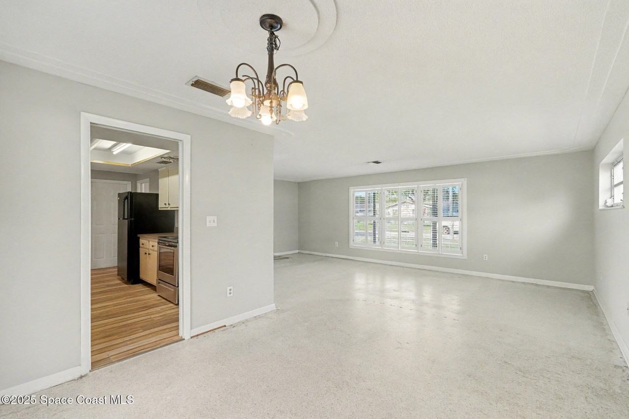 2319 Snead Court - Photo 6 of 15