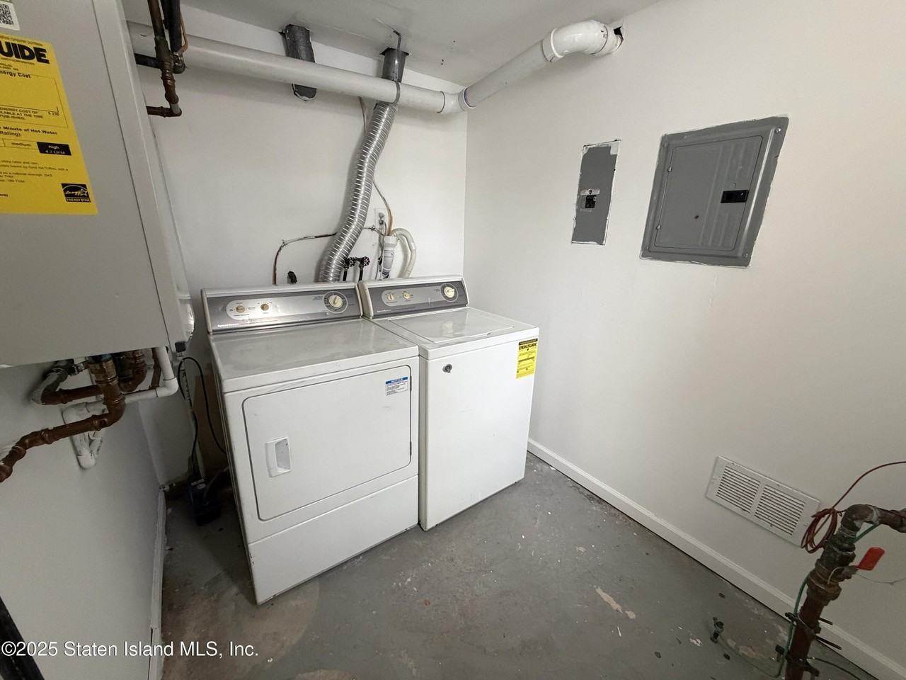 77 Wainwright Avenue #2 - Photo 7 of 7