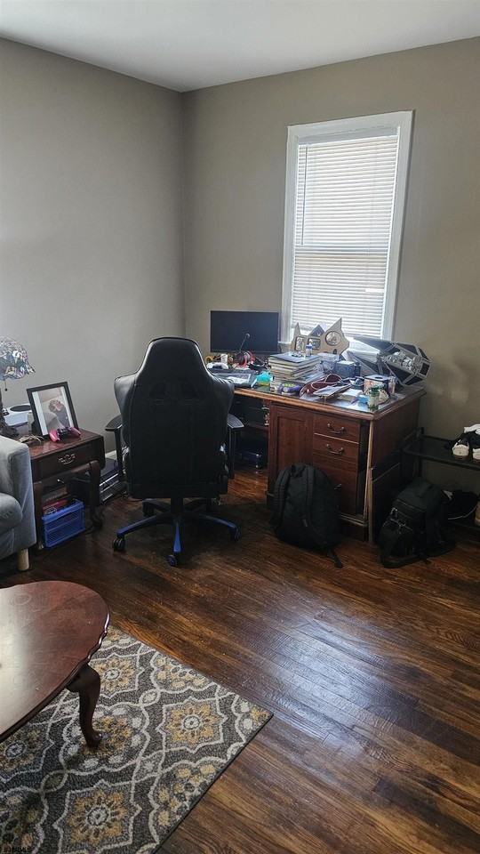 130 Wilmer St - Photo 3 of 33