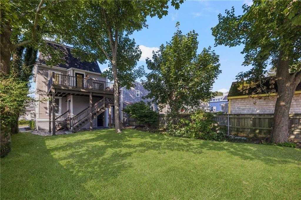 7 Sheffield Avenue #B - Photo 2 of 41