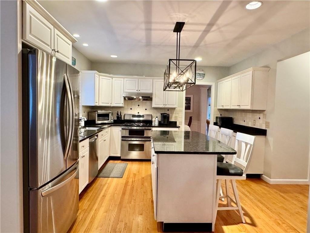 34 Marian Avenue - Photo 4 of 37