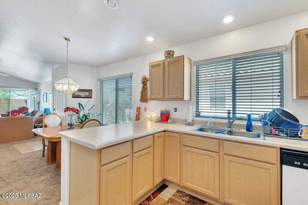 9091 North Ironwood Bluffs Lane - Photo 6 of 30