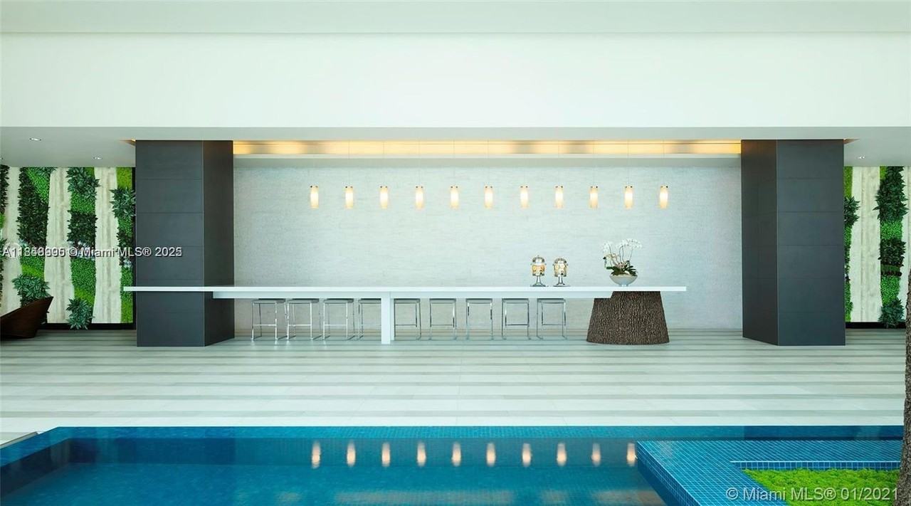 851 Ne 1st Ave - Photo 4 of 8