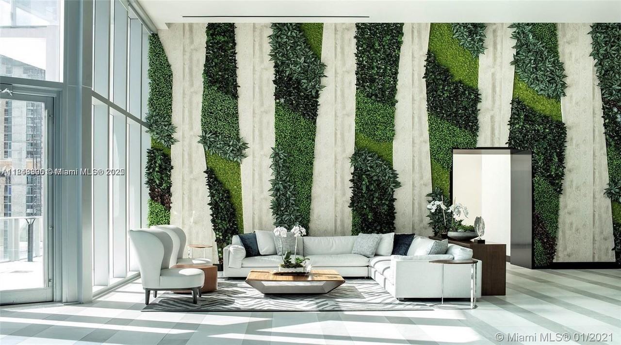 851 Ne 1st Ave - Photo 5 of 8