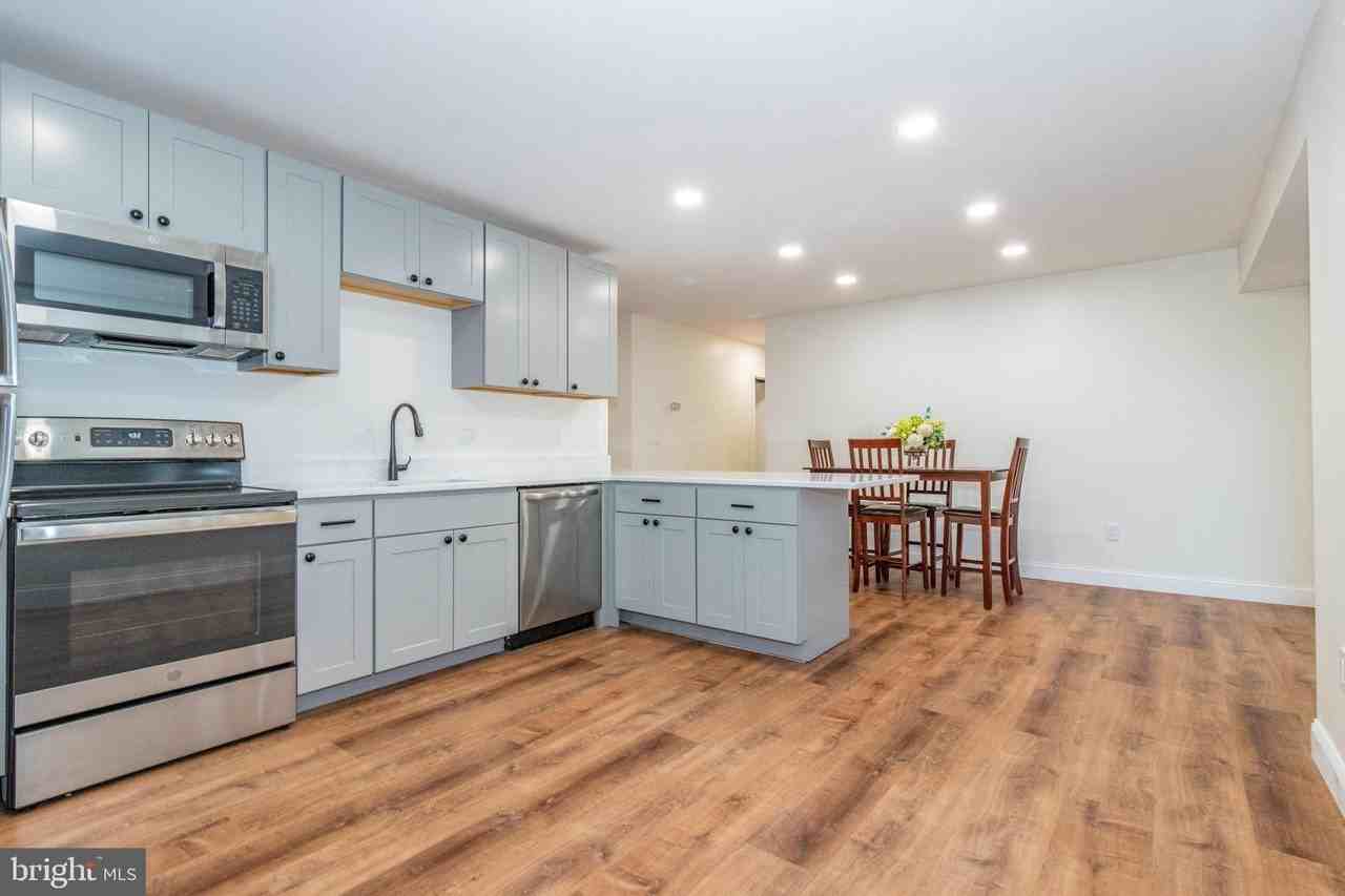 320 Kenmore Avenue - Photo 6 of 43