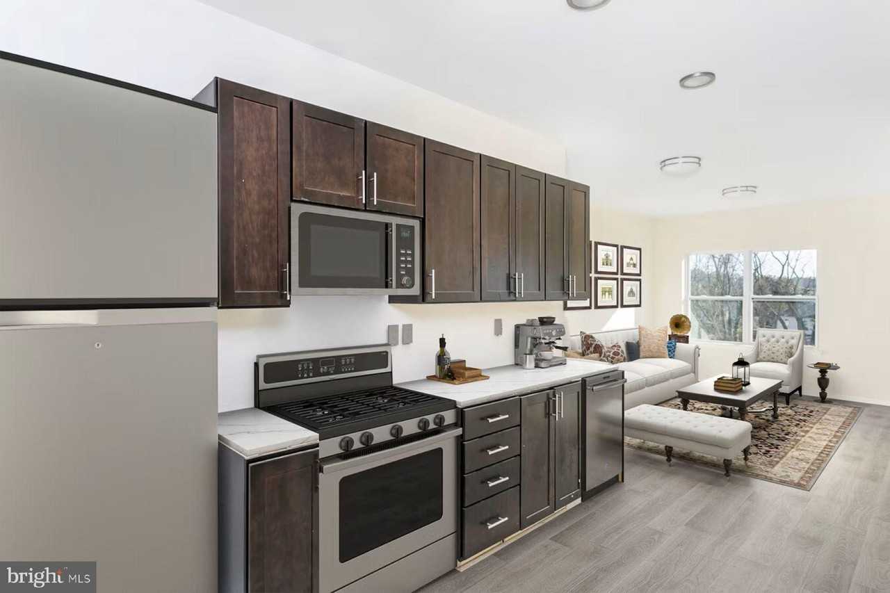 4907 Hamilton Ave Unit B #B - Photo 2 of 13