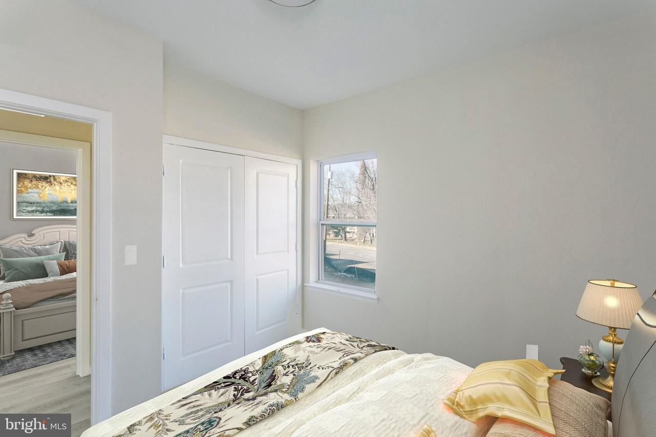 4901 Hamilton Avenue #B - Photo 6 of 10