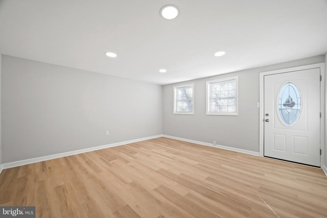 817 5th Avenue - Photo 2 of 29