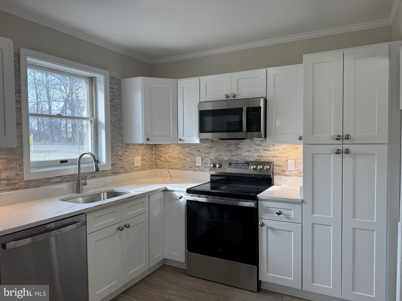 11415 Eastern Avenue - Photo 2 of 14