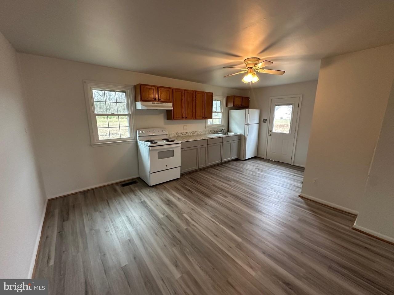 14835 Rock Point Road - Photo 2 of 13