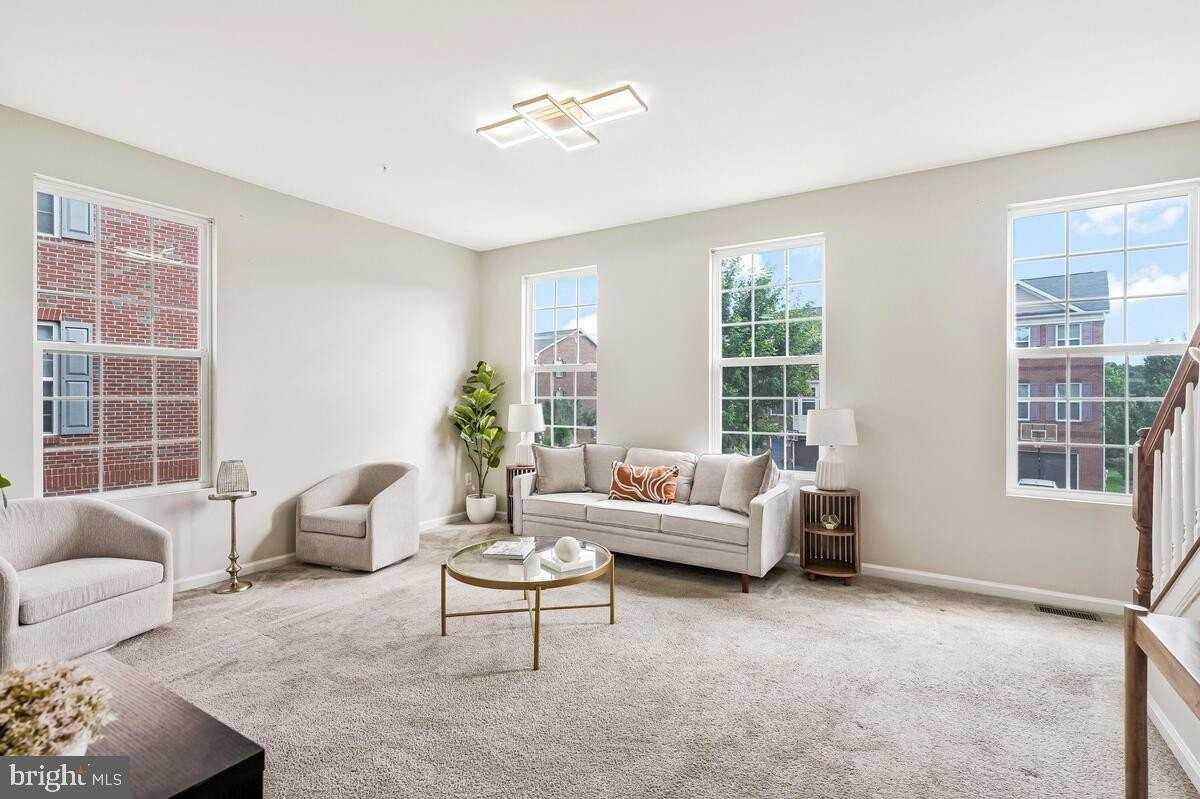 11771 Sunningdale Place - Photo 5 of 50