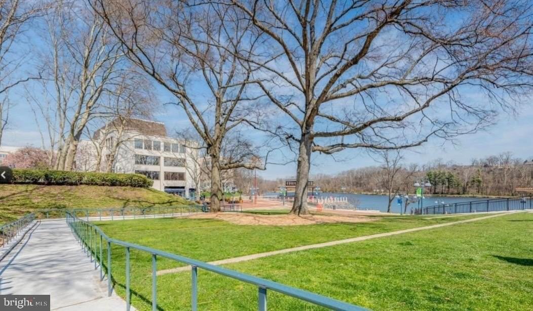 10205 Wincopin Circle #302 - Photo 6 of 23