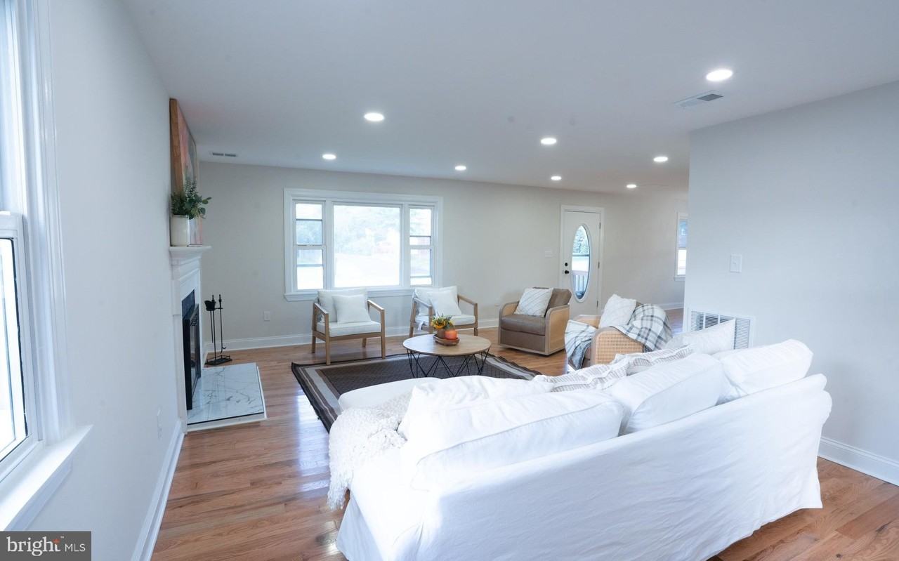 6354 Loudon Avenue - Photo 5 of 43