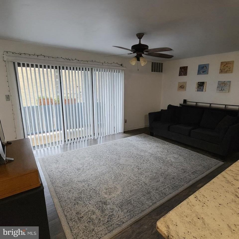 407 Harrier Row - Photo 2 of 13