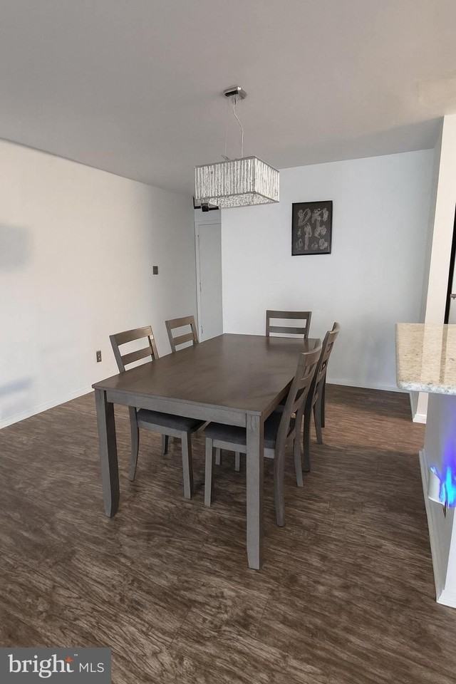 407 Harrier Row - Photo 3 of 13