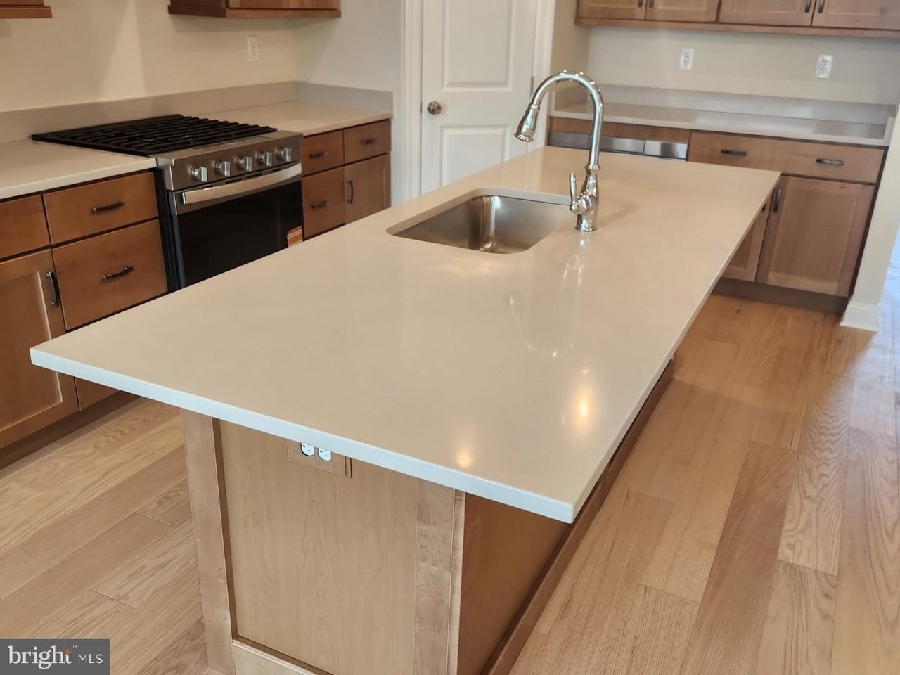 328 Foxtail Lane - Photo 6 of 33