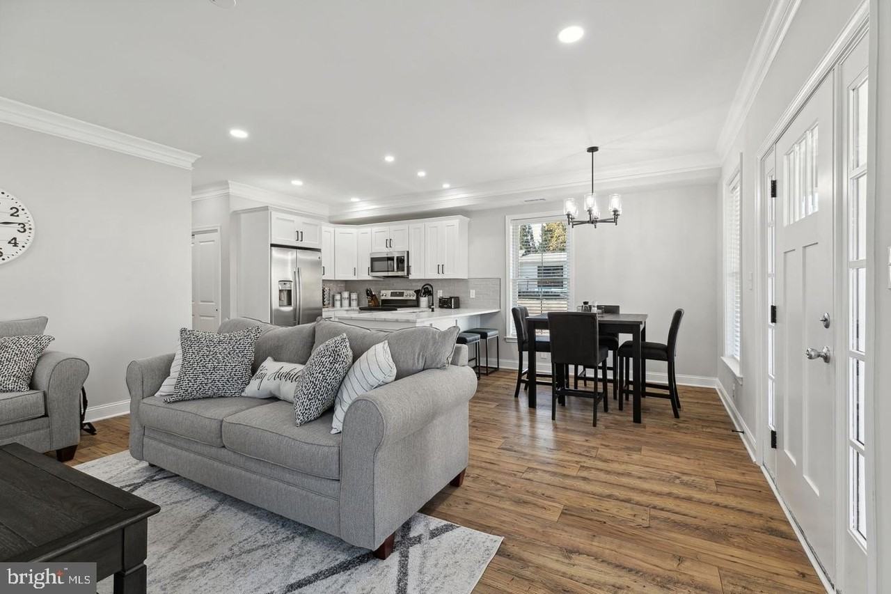 36 Evergreen Lane - Photo 6 of 28