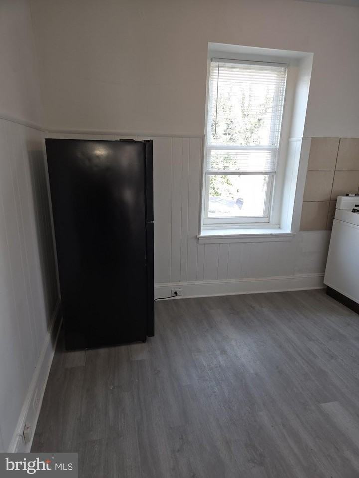 1435 West Cayuga Street #3 - Photo 3 of 9