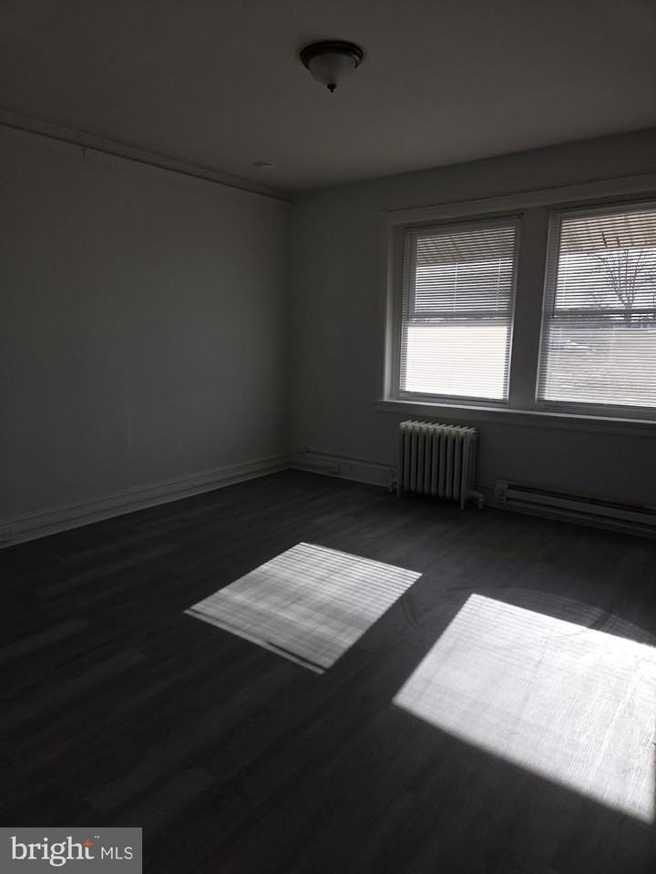 1435 West Cayuga Street #3 - Photo 5 of 9