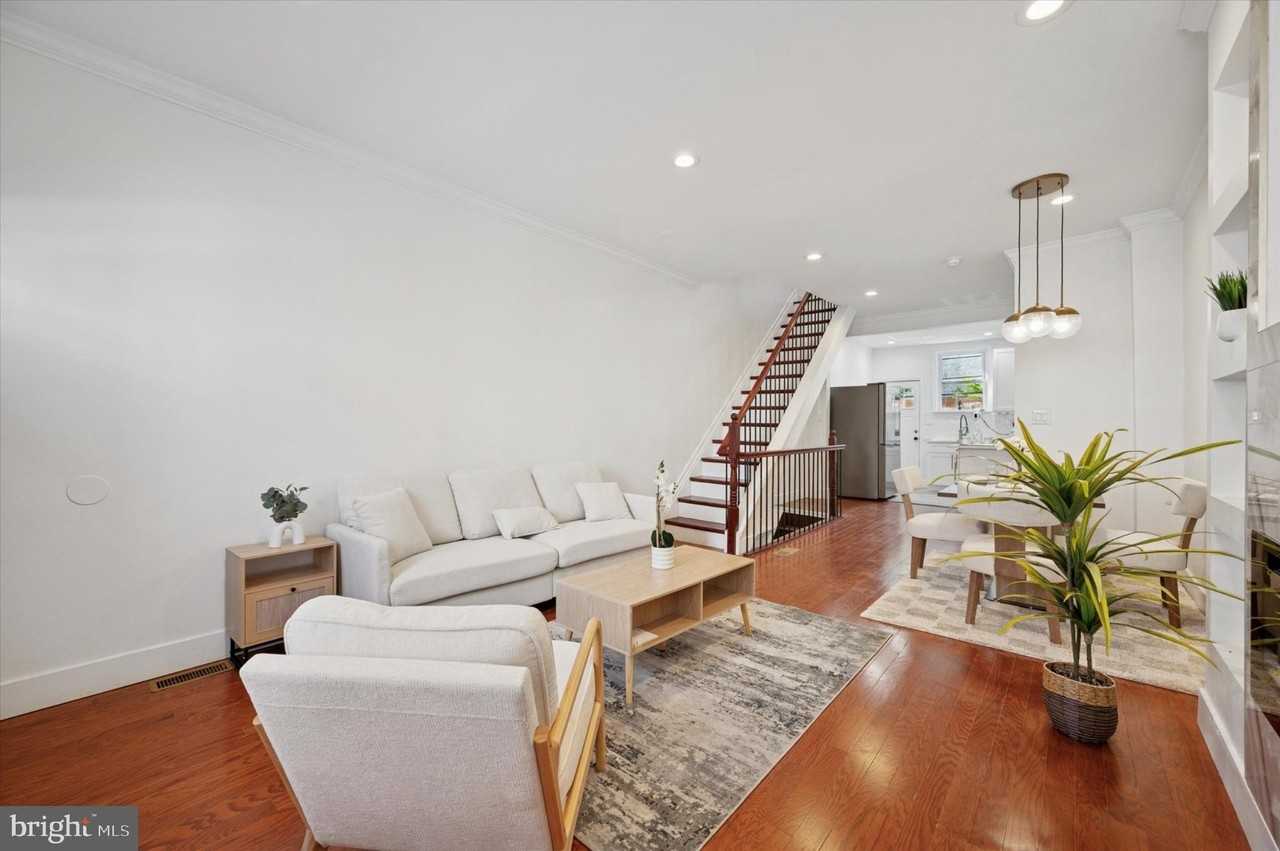 2124 Pierce St - Photo 4 of 25