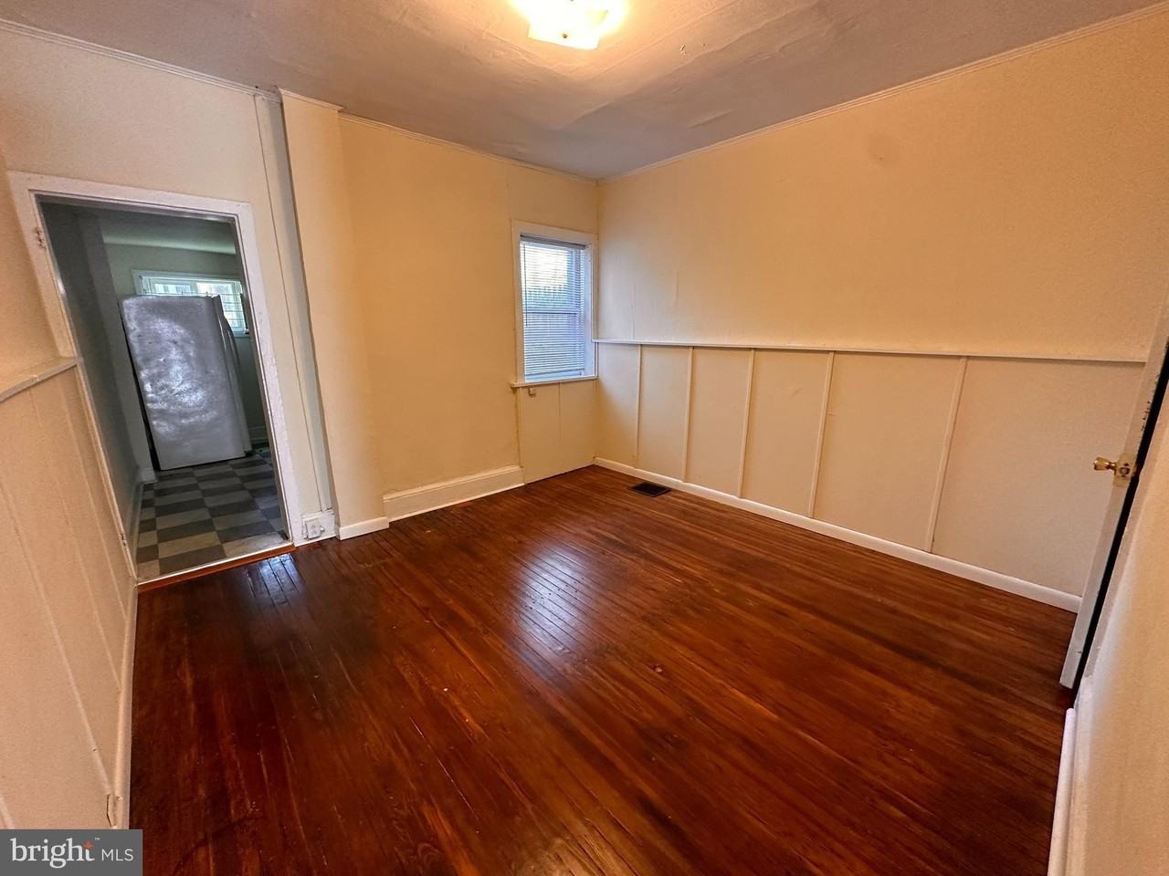 1904 Brunner Street - Photo 4 of 10