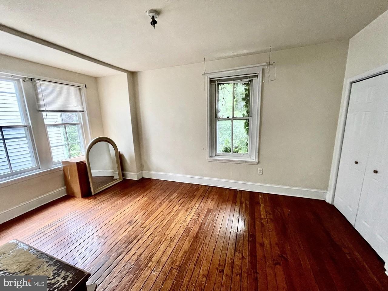 180 Manheim Street #2 - Photo 7 of 10