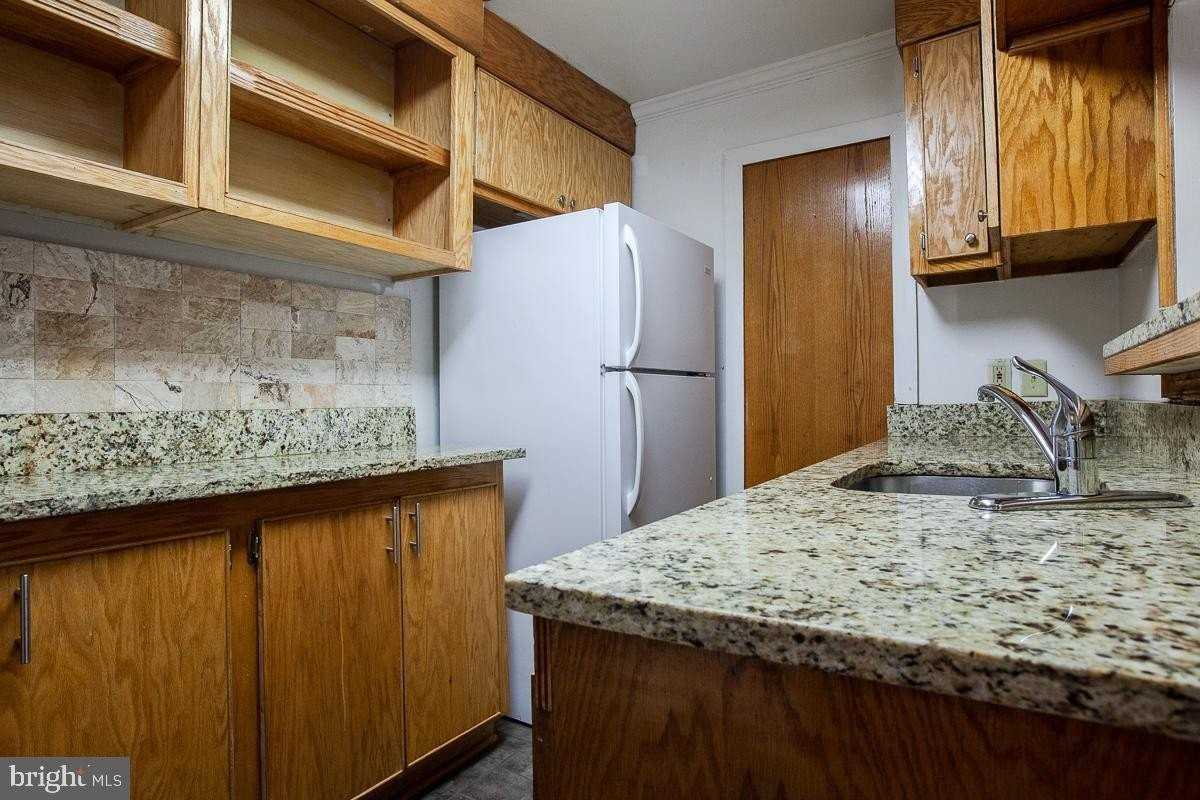 1405 Charles Street - Photo 7 of 16