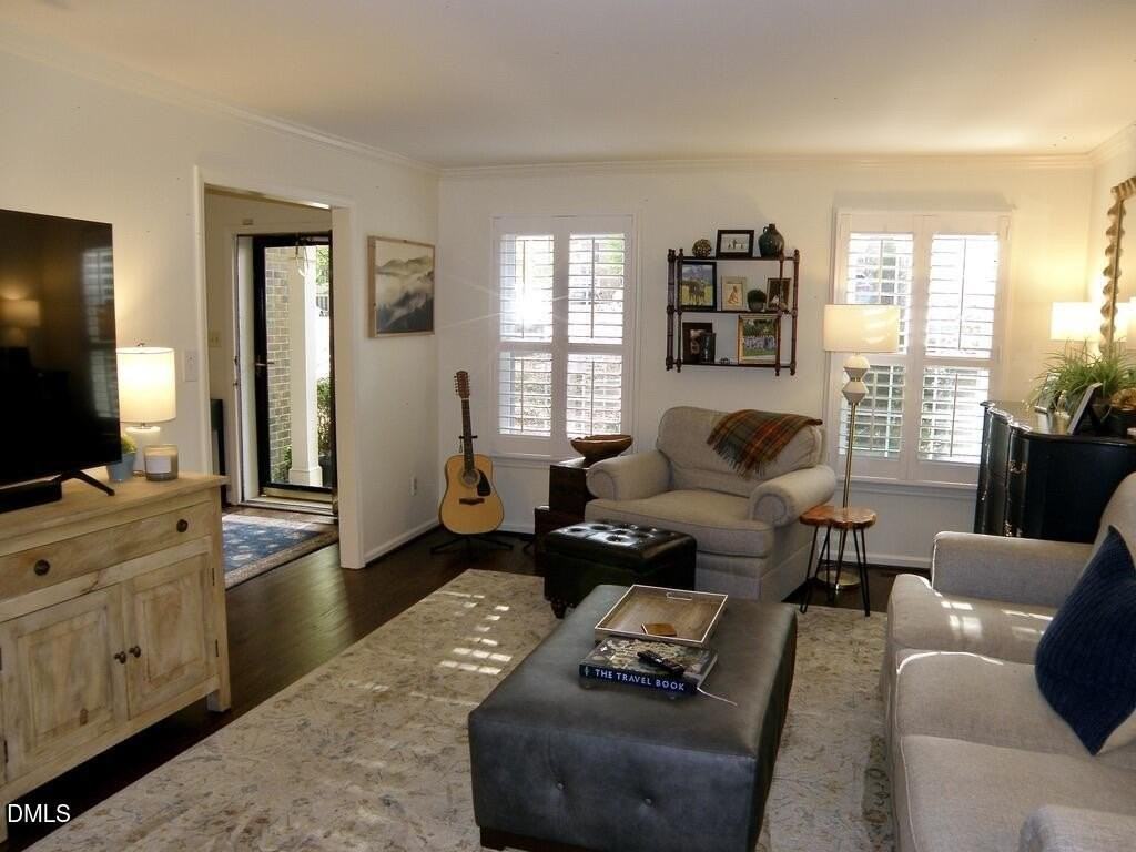 2858 Wycliff Road - Photo 7 of 25