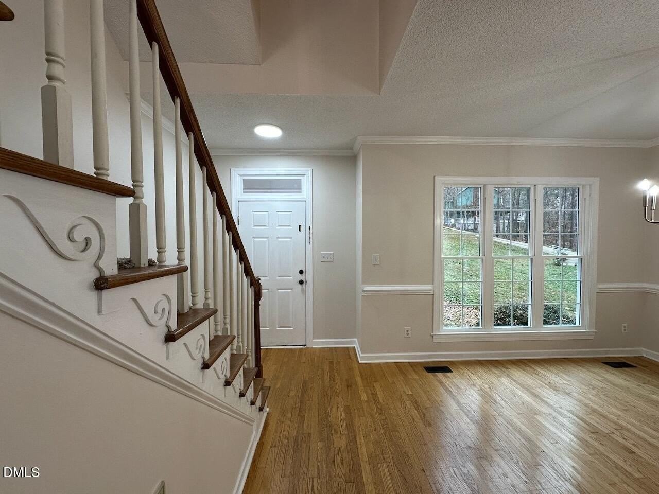 900 Stable Ridge Drive - Photo 4 of 26