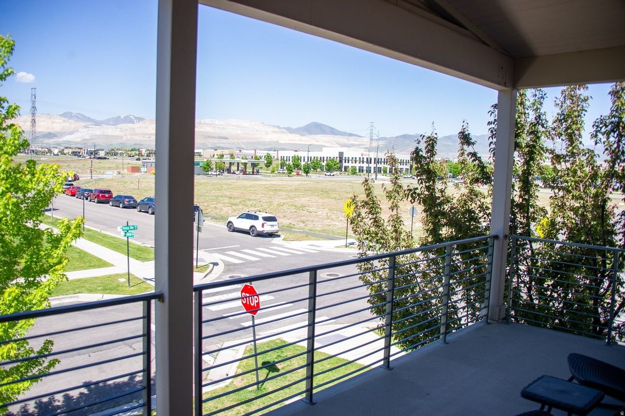 11629 Veruca Way - Photo 4 of 38