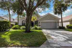 featured image of 6429 Autumn Woods Boulevard
