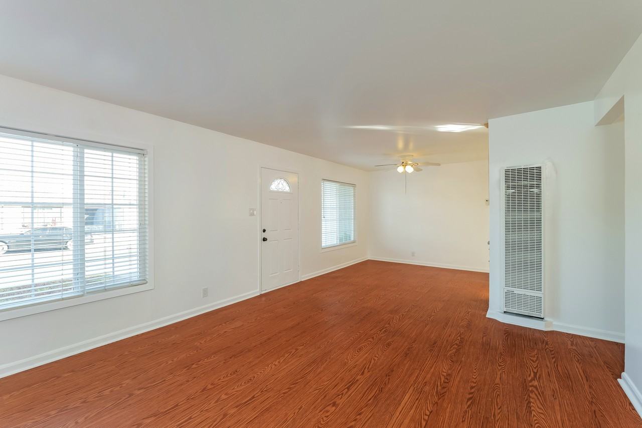 30 Graystone Drive #30 - Photo 6 of 16