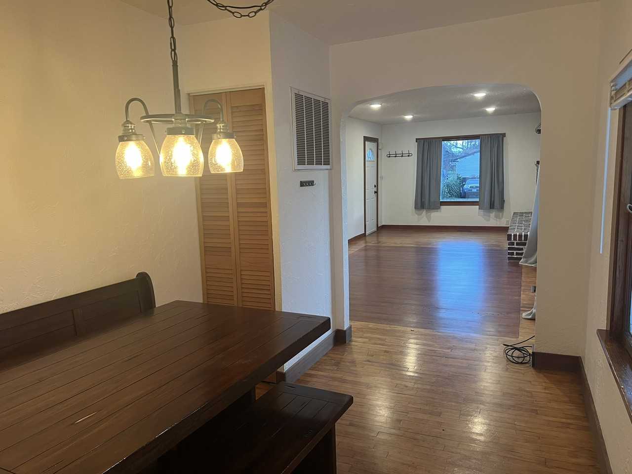 929 East 57th Street #1 - Photo 4 of 20