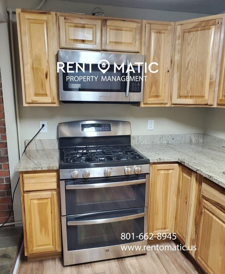 1207 East Gaylene Circle #B - Photo 3 of 15