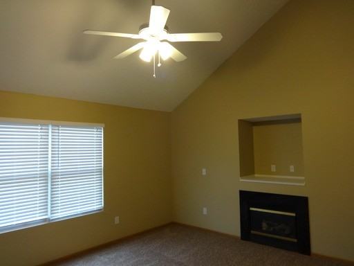 30 Bloomfield Hills Dr - Photo 3 of 17