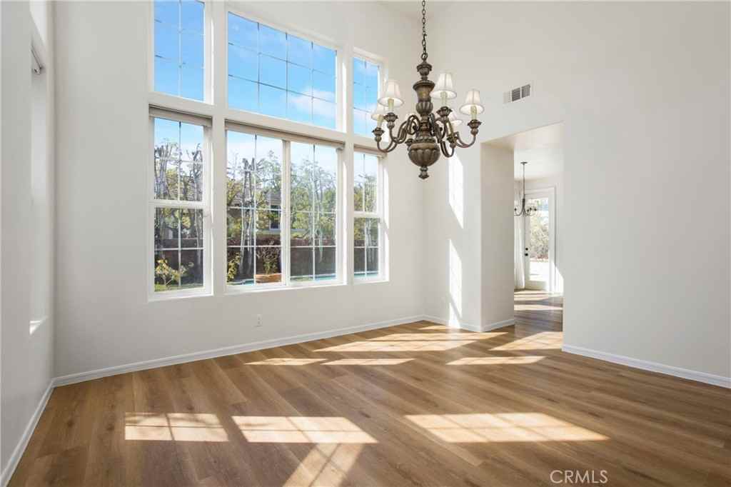 68 Bridgeport Road - Photo 7 of 27