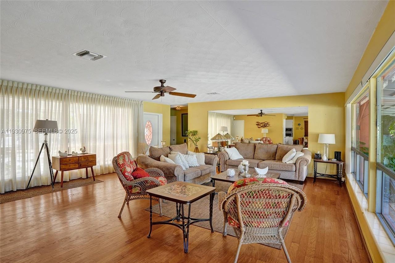 1321 Mandarin Isle - Photo 6 of 22