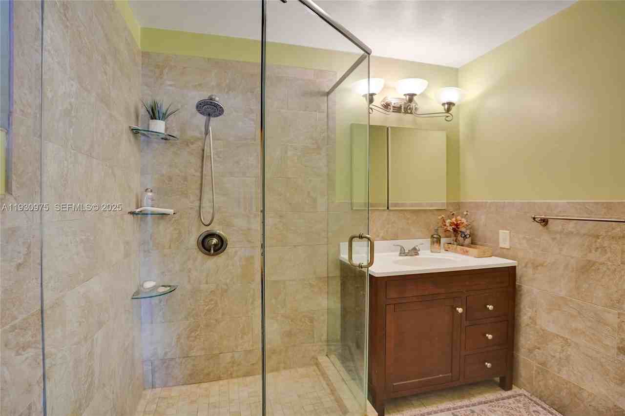 1321 Mandarin Isle - Photo 7 of 22