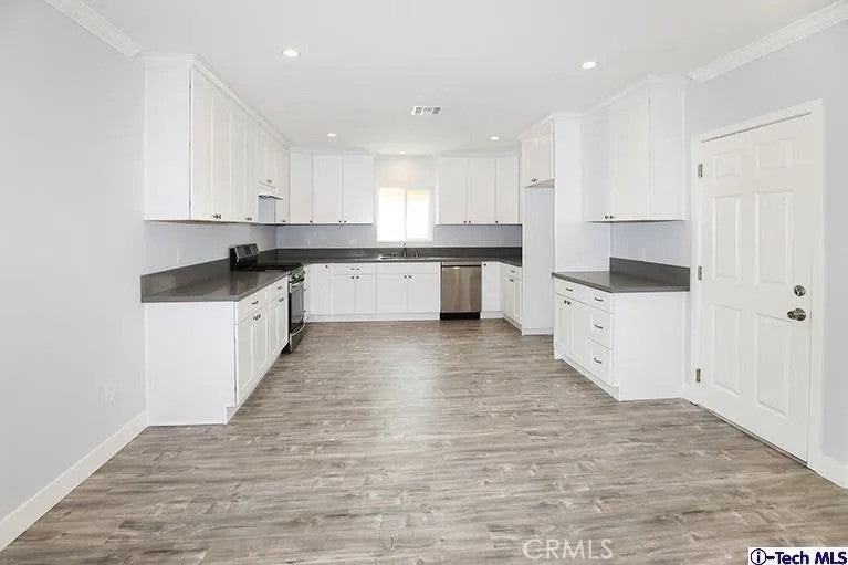 7435 Collett Avenue - Photo 4 of 11